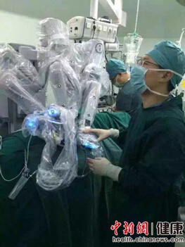 第一例机器人辅助冠脉搭桥手术成功完成