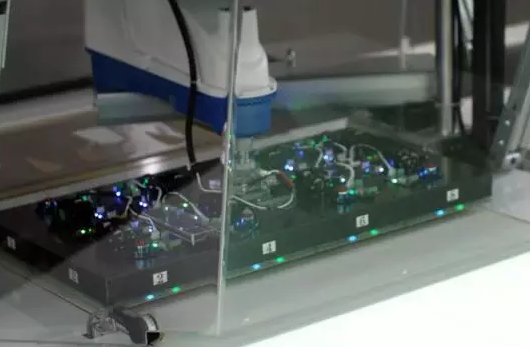 耐克投资机器人公司：实现用静电做耐克鞋