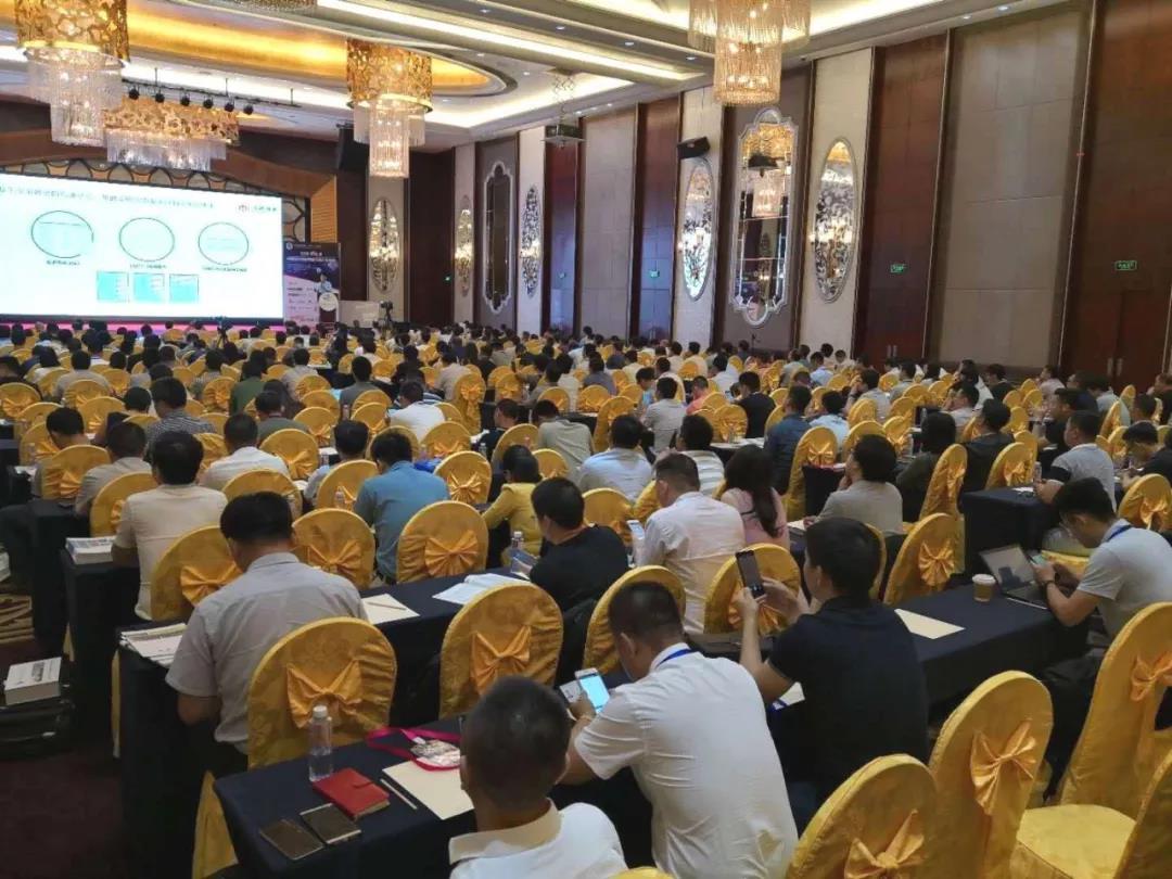 昨日《2018第七届中国商贸物流智能仓储工程峰会》鹏城震撼上演！