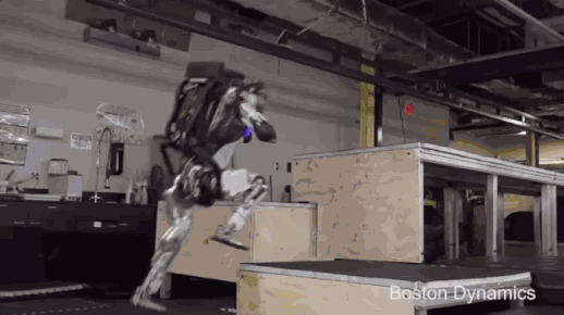 波士顿动力机器人Atlas技能升级：灵活跑酷、如履平地