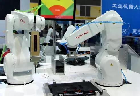 中国这六座城市工业机器人特牛，上海最多！