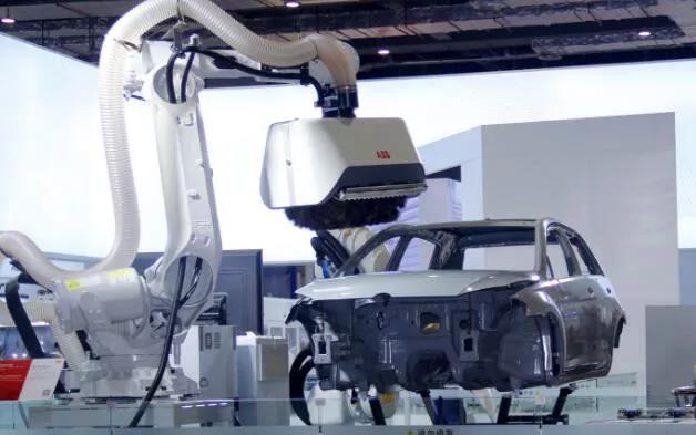 新能源汽车市场待挖掘 ABB300台机器人项目敲定