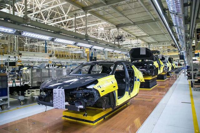 探访当今汽车行业的顶尖制造水平——吉利与沃尔沃联合打造的领克工厂